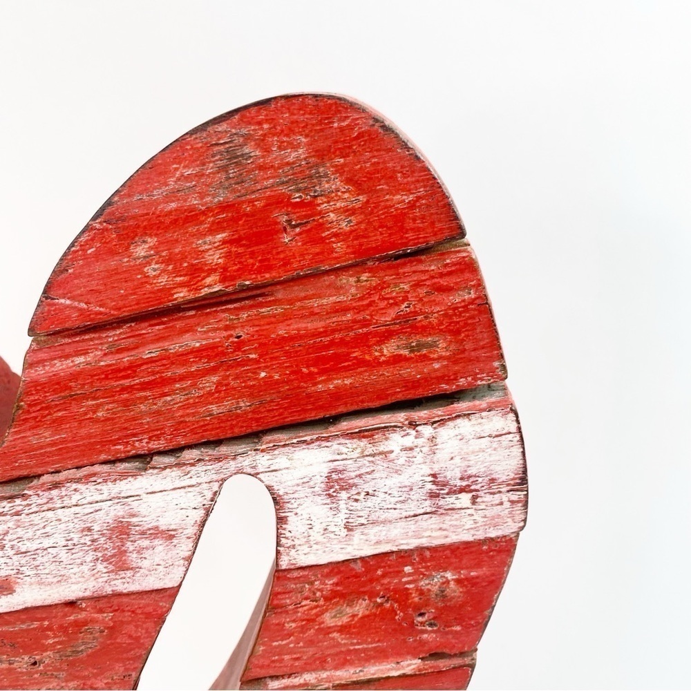 Painted Reclaimed Wood Heart On A Pedestal Figure Sculpture Farmhouse Coastal - Picture 4 of 12